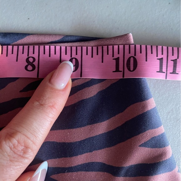 American Eagle Zebra Bike Shorts - Picture 8 of 10